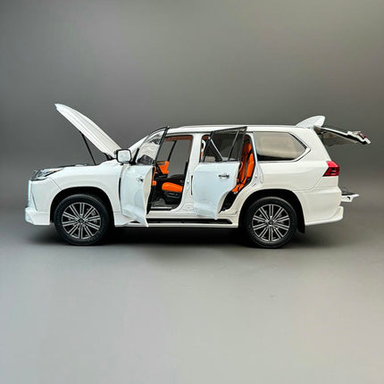 LCD Model Lexus LX570 White 1:18 Diecast Model Car - scale model for display