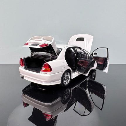 Motorhelix Mitsubishi Lancer Evolution IV 1:18 Diecast Model Car - detailed die-cast style model