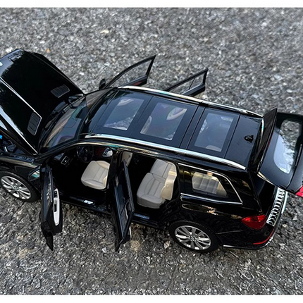 Norev Mercedes-Benz GL500 7-Seater SUV 1:18 Diecast Model Car - detailed collector display model