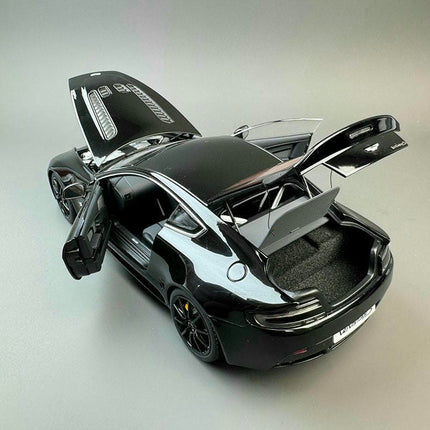 AutoArt Aston Martin V12 Vantage S 1:18 Diecast Model Car - scale model for display