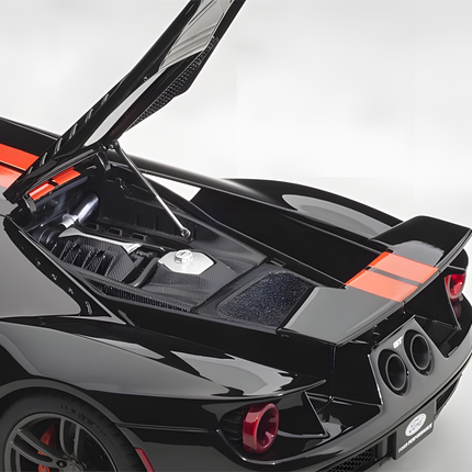 AutoArt Ford GT 2017 Black 1:18 Diecast Model Car - scale replica for enthusiasts