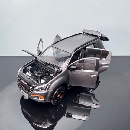 YX Car Model Isuzu MU-X Meteorite Grey 1:18 Diecast Model Car - fine detailed model replica