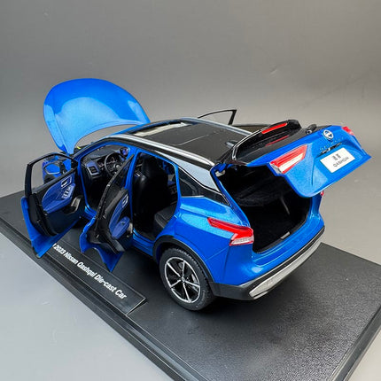 YX Car Model Nissan Qashqai 1:18 Diecast Model Car - detailed die-cast style model