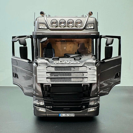 NZG Scania V8 730S 4x2 Grey Zinc Truck 1:18 Diecast Model Truck - scale model for display