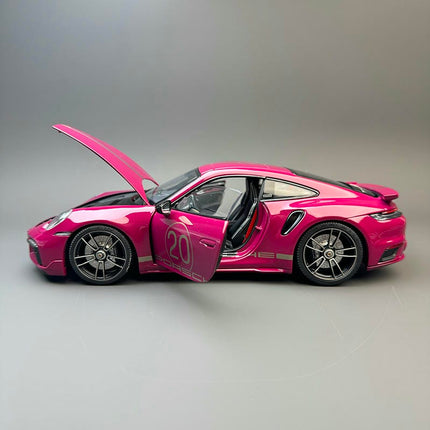 Minichamps Porsche Turbo S 1:18 Diecast Model Car - detailed die-cast style model