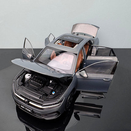 YX Car Model Volkswagen Magotan B9 Gray 1:18 Diecast Model Car - premium collector scale model