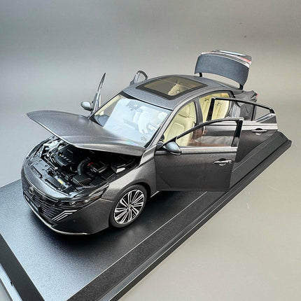 YX Car Model Nissan Altima 2026 Matte Black 1:18 Diecast Model Car - scale model for display
