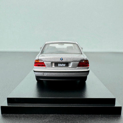 AR Box Realistic AR Box BMW E38 750iL White 1:64 Diecast Model Car - collectible scale model car