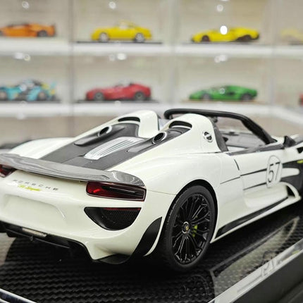 YY Model Porsche 918 Spyder 1:18 Resin Model Car - fine detailed model replica