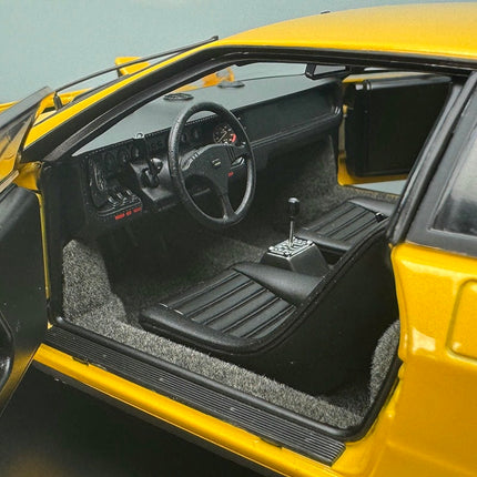 Kyosho Lamborghini Urraco Rally – 1:18 Diecast Model Car - collector edition scale model