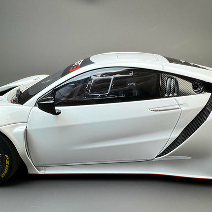 AutoArt Honda NSX GT3 - White 1:18 Diecast Model Car - detailed die-cast style model