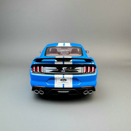 AutoArt Ford Mustang Shelby GT500 Blue 1:18 Diecast Model Car - scale model collectible piece
