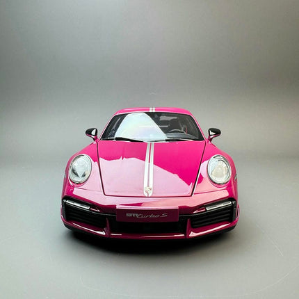 Minichamps Porsche Turbo S 1:18 Diecast Model Car - collector edition scale model