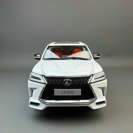 LCD Model Lexus LX570 White 1:18 Diecast Model Car - fine detailed model replica