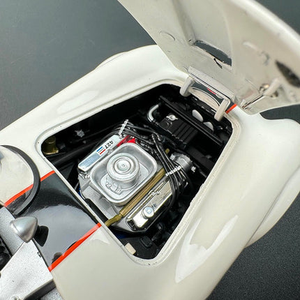 YX Car Model Shelby Cobra 427 S/C White No. 91 1:18 Diecast Model Car - detailed die-cast style model