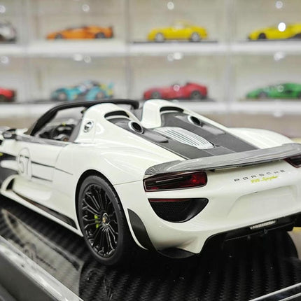 YY Model Porsche 918 Spyder 1:18 Resin Model Car - premium collector scale model