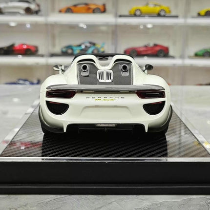YY Model Porsche 918 Spyder 1:18 Resin Model Car - scale model for display