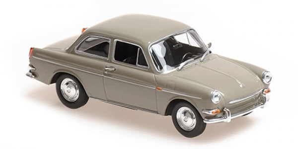 1:18 scale classic grey diecast model car with detailed exterior and vintage design