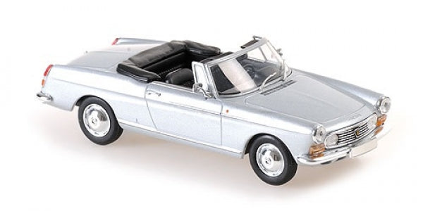 silver diecast convertible model car with black interior, 1:18 scale, classic design