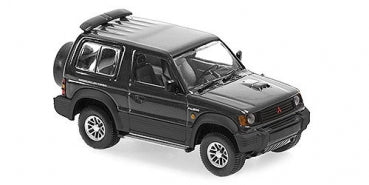 1:18 scale diecast model black SUV with detailed exterior and rugged off-road design