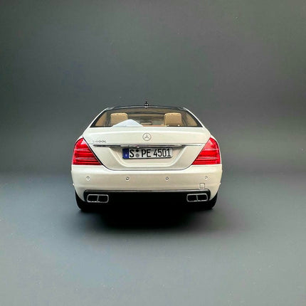 MH Mercedes-Benz S600L W221 1:18 Diecast Model Car - collector edition scale model