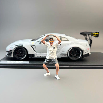 Solido Nissan GT-R R35 2010 Grey 1:18 Diecast Model Car - fine detailed model replica