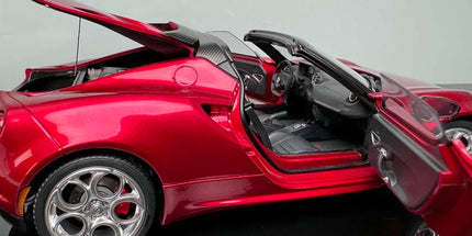 https://www.yxcarmodel.com/cdn/shop/files/9_fcb6de04-bf14-4a78-9db3-19564abea3c2.jpg?v=1743409938&width=1946