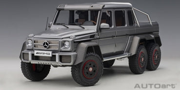 1:18 scale diecast Mercedes-Benz G63 AMG 6x6 silver model car with detailed exterior