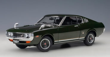 1:18 scale diecast classic green model car with chrome trim and sporty details