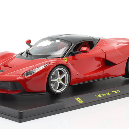 https://automodele.eu/environment/cache/images/productGfx_748920_0_0/AB24F003-Ferrari-LaFerrari-2013-Red--Black-Bburago-124.jpg