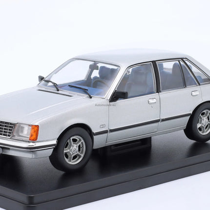 https://automodele.eu/environment/cache/images/productGfx_759583_0_0/AB24P020-Opel-Senator-3.0-E-1978-Silver-Hachette-124.webp