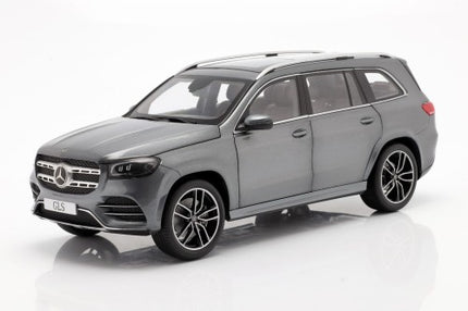 https://automodele.eu/environment/cache/images/productGfx_751038_500_500/B66960623-Mercedes-Benz-GLS-class-X167-2019-Selenite-Grey-Jaditoys-118.jpg