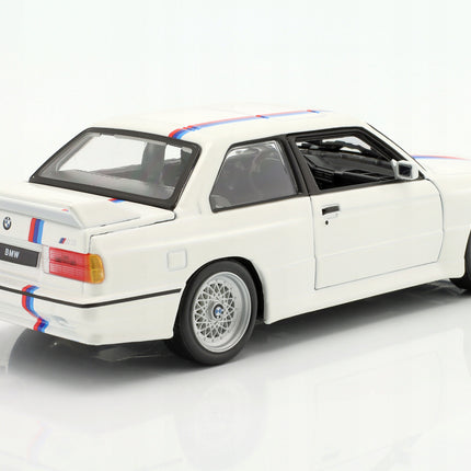 https://a.allegroimg.com/original/11acf5/4c986f5a4bf0831a32cc50ef94fa/BMW-M3-E30-E30-1988-Bburago-1-24-1-24-21100-Wh-Metalowy-Model-Samochodu-Kod-producenta-21100-21100Wh-21100W-18-21100WT