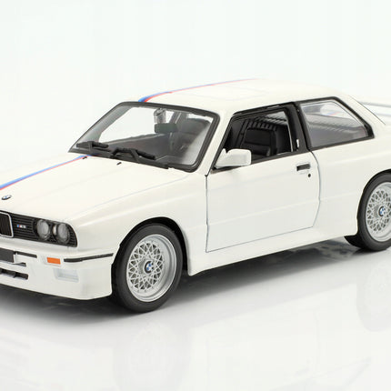 https://a.allegroimg.com/original/113919/360ef1e54ccdb9df9a1294e2f7e9/BMW-M3-E30-E30-1988-Bburago-1-24-1-24-21100-Wh-Metalowy-Model-Samochodu