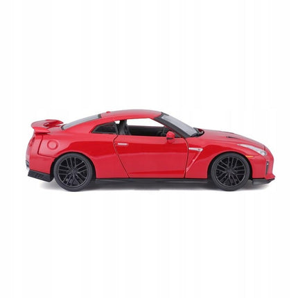 Bburago Nissan GT-R 2017 Red 1:24 Scale Diecast Model with Custom Plates