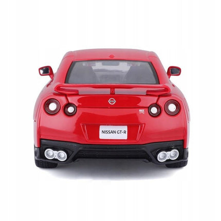 Bburago Nissan GT-R 2017 Red 1:24 Scale Diecast Model with Custom Plates