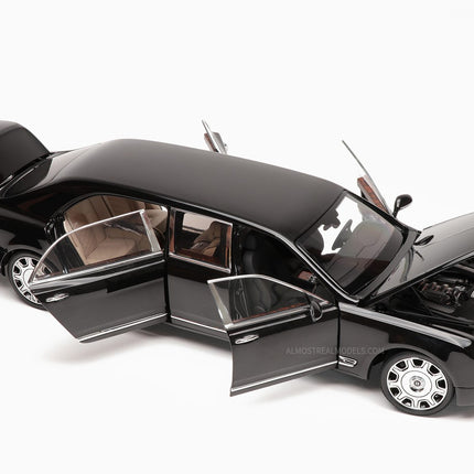 https://www.mydiecastcars.com/wp-content/uploads/2020/03/Bentley-Mulsanne-Grand-Limousine-black-almost-real-4w.jpg