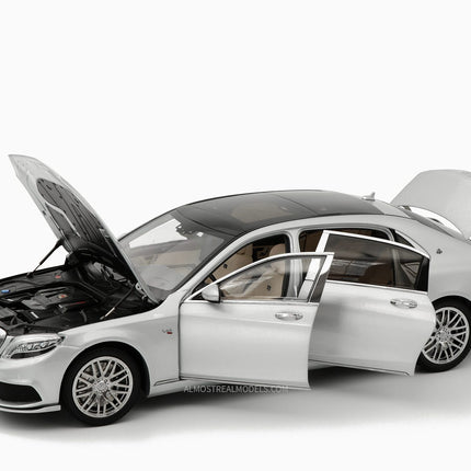 https://www.mydiecastcars.com/wp-content/uploads/2019/12/Brabus-maybach-mercedes-s-class-silver-4w.jpg