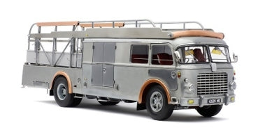 1:18 scale diecast vintage silver bus model with detailed roof racks and realistic features