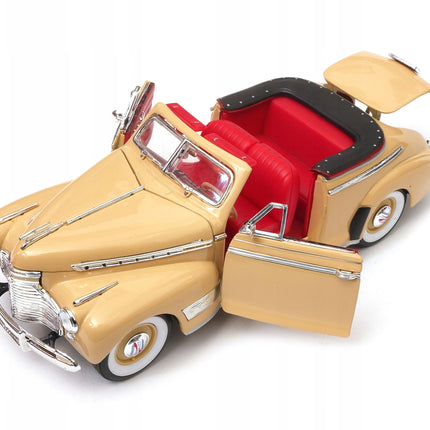 Chevrolet Special Deluxe 1941 Cream Welly 1:24 Diecast Model Car Metal Collector Scale Model with Custom PlatesPlates