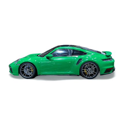 Minichamps Porsche 911 Turbo S 1:18 Resin Model Car Green - scale model collectible piece