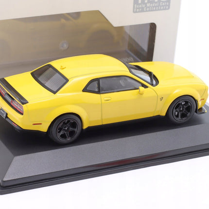 https://a.allegroimg.com/original/1132c8/93ab240243ca8946c343350934a5/Dodge-Challenger-SRT-Demon-V8-6-2L-2018-Demon-Yellow-Solido-1-43-S4310308-Model-Dodge-Challenger