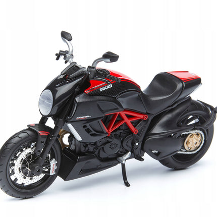 https://a.allegroimg.com/original/11cc7b/aaa2446e47acbf5e1f932b57862f/Ducati-Diavel-Carbon-2011-Maisto-KIT-1-12-Model-Do-Skladania-Zlozenia-DIY