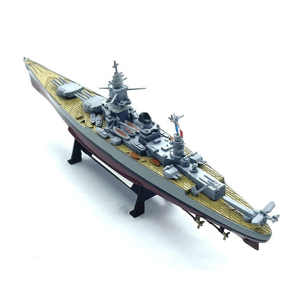 https://cdn.shopify.com/s/files/1/0567/1364/2151/files/Dunkerque-Battleship-WWII-French-Navy-1-1000-Scale-Diecast-Model-6.jpg?v=1703164719