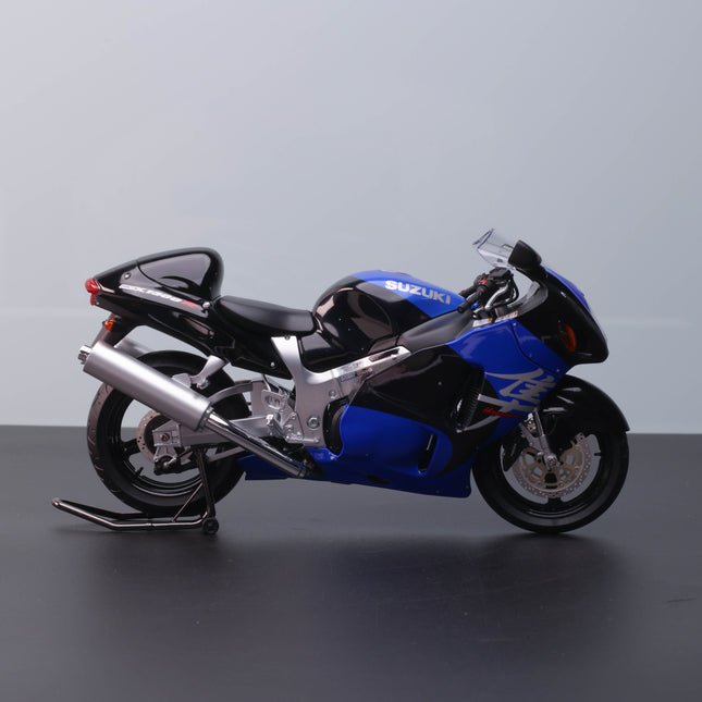 LCD Model Suzuki GSX-1300R Hayabusa Motorcycle Black 1:12 Diecast Model Motorcycle - studio product photo of the scale model
