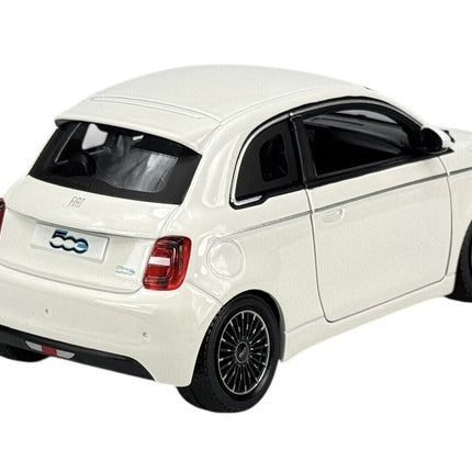 https://a.allegroimg.com/original/11b35b/beacb7df4d37a42044c35f02460c/Fiat-500e-500-E-2023-White-Bburago-1-24-1-24-Bialy-Metalowy-Model-Samochodu-Stan-zlozenia-Calosc-die-cast