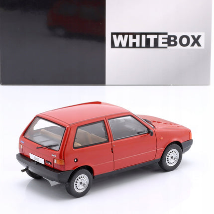 https://a.allegroimg.com/original/117bc8/c0627029460e9c288a804cb0a5bc/Fiat-Uno-1983-Red-WhiteBox-1-24-Czerwony-Metalowy-Model-Samochodu-WB124257-Model-Fiat-Uno-1983-124257