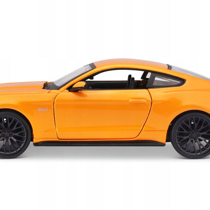 https://a.allegroimg.com/original/11b4df/cf2be6f24bc5917f01b8653f532e/Ford-Mustang-GT-5-0-2015-Pomaranczowy-Maisto-1-24-Metalowy-Model-Samochodu-Kod-producenta-31764066