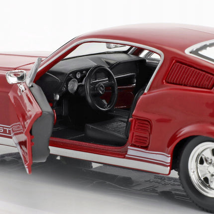 https://a.allegroimg.com/original/117355/664c1af240a7a9cc72ed1a61a9a1/Ford-Mustang-GT-Fastback-1967-Red-Maisto-1-24-1-24-Metalowy-Model-Samochodu-Stan-zlozenia-Calosc-die-cast