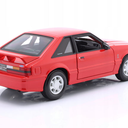 https://a.allegroimg.com/original/11fcd7/501652d5437bb9fae715f38a86b6/Ford-Mustang-SVT-Cobra-1993-Maisto-1-24-Czerwony-Metalowy-Model-Samochodu-Marka-Maisto